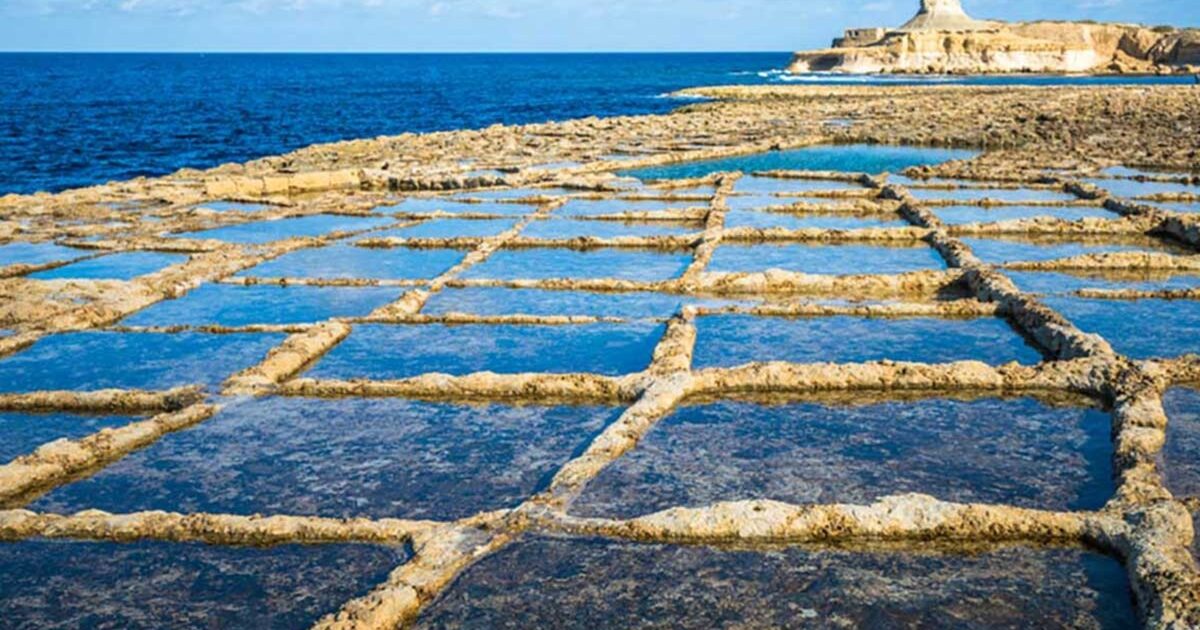 Qbajjar Salt Pans